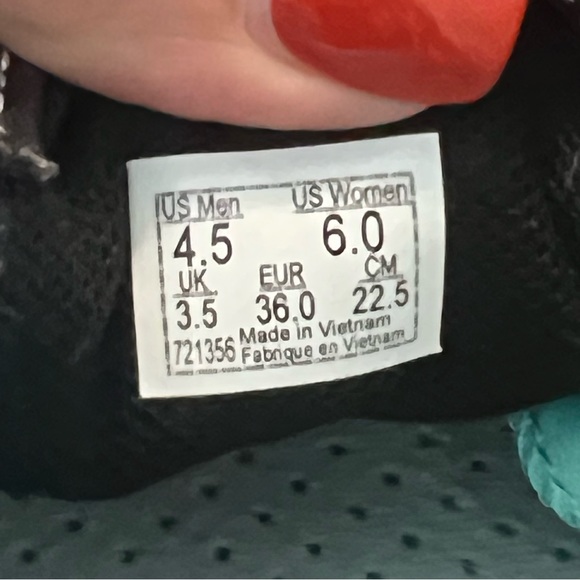 VANs x MoMa Comfy Cush Era Multi Checkered Men’s 4.5 Women’s 6 - Picture 10 of 10